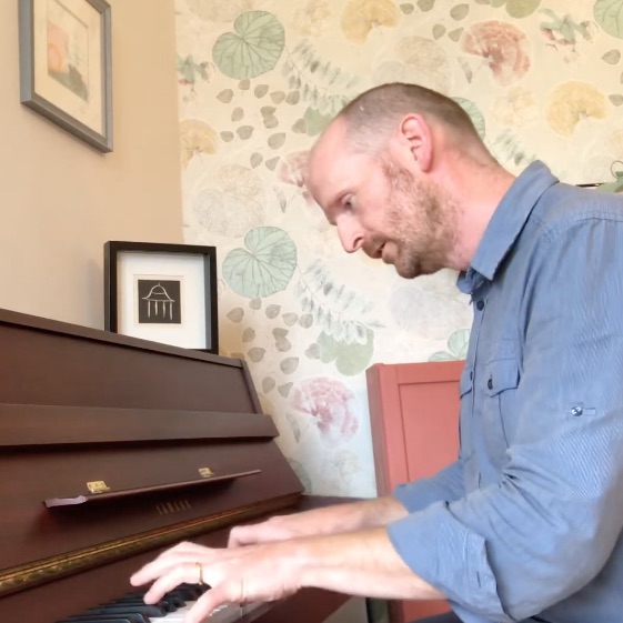 DundeePiano.co.uk Piano Lessons in Dundee Scotland